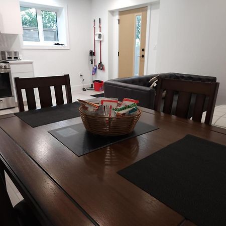 וונקובר Signature Elegant Private Entrance Condo 1Br Haven מראה חיצוני תמונה