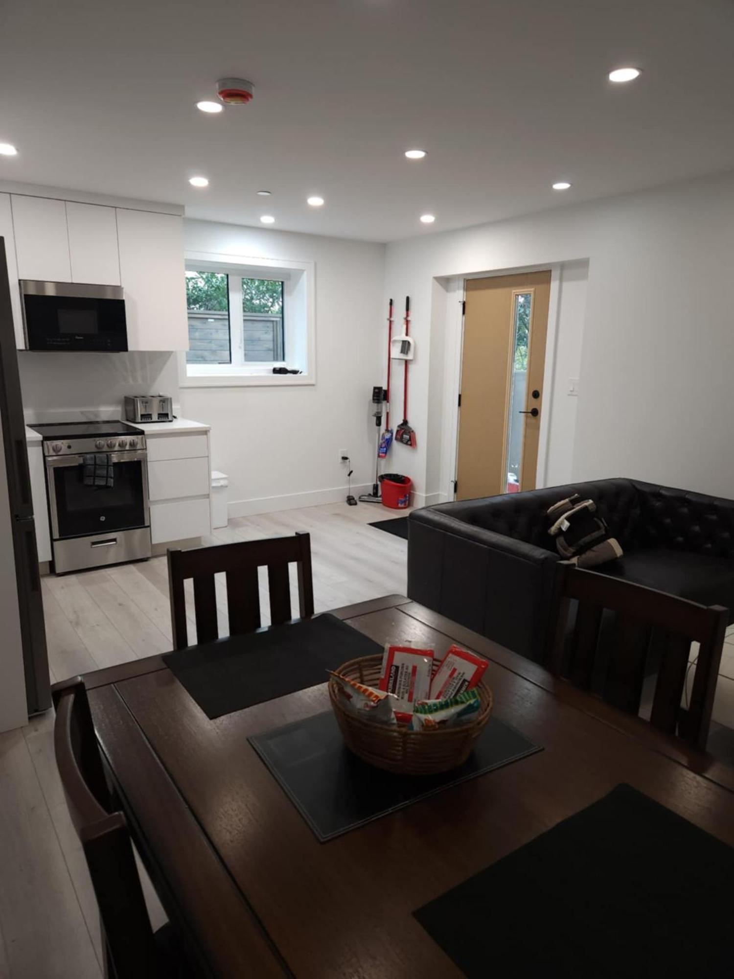 וונקובר Signature Elegant Private Entrance Condo 1Br Haven מראה חיצוני תמונה